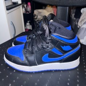 Hyper Royal Mids